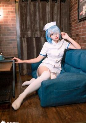 年轻女教师韩国